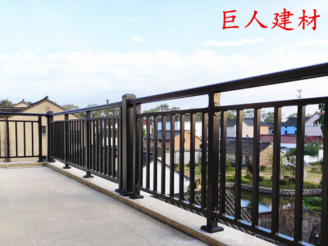 廣東鋅鋼護欄廠家——推薦【巨人建材】，專業護欄廠家，沒有經銷商賺差價